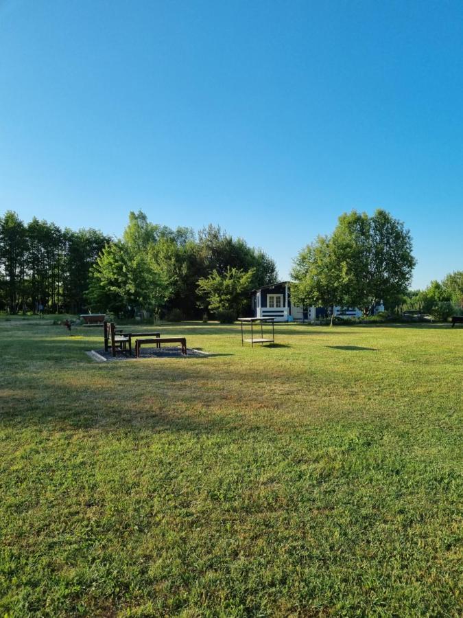 Campsite 37A - Wooden Cabins Каркле Екстер'єр фото